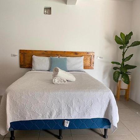 El Chirris Tzanjay Hotel San Juan La Laguna Eksteriør billede
