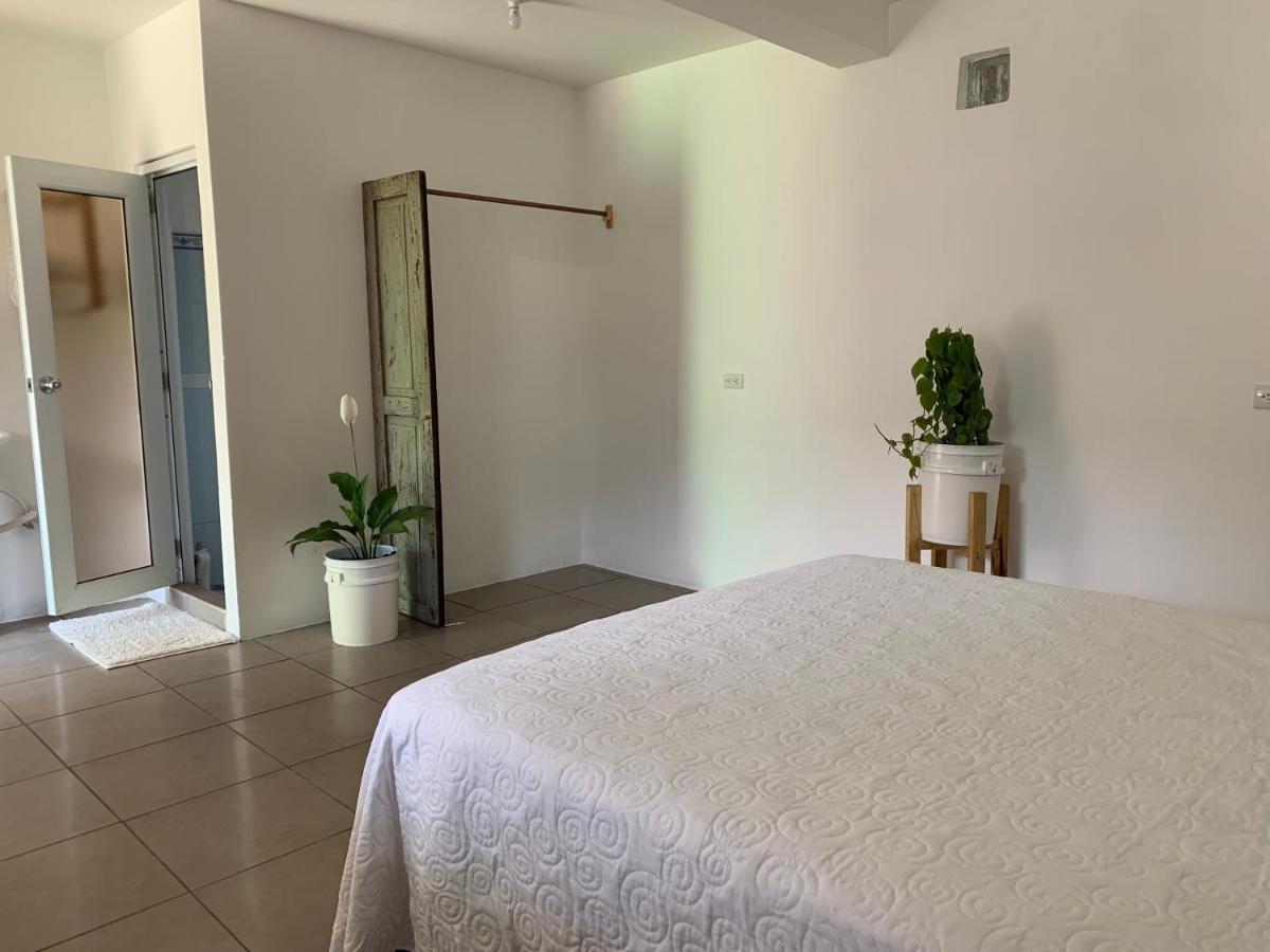 El Chirris Tzanjay Hotel San Juan La Laguna Eksteriør billede